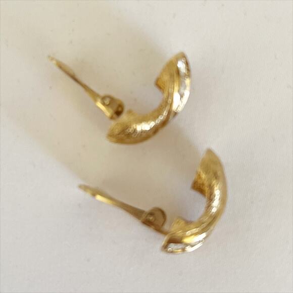 Christian Dior Petite Classic Rhinestone Vintage Clip-On Earrings - Picture 5 of 9